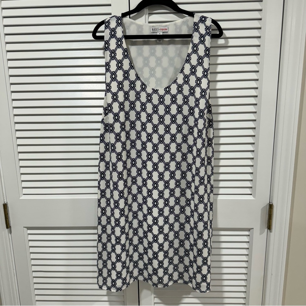 White and Dark Blue Patterned Sleeveless Dress